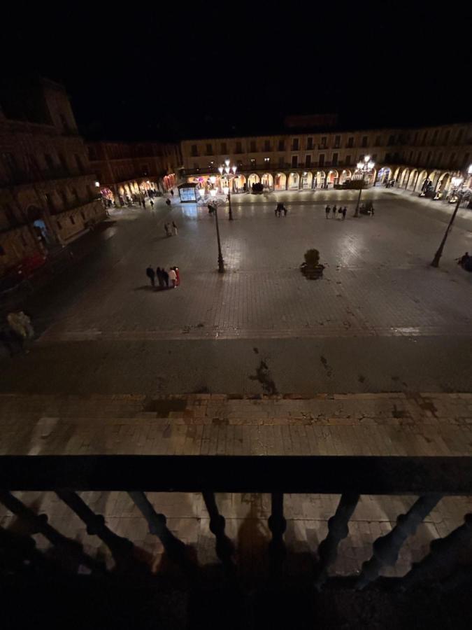 Plaza Mayor Leon - Bohemia Exterior photo